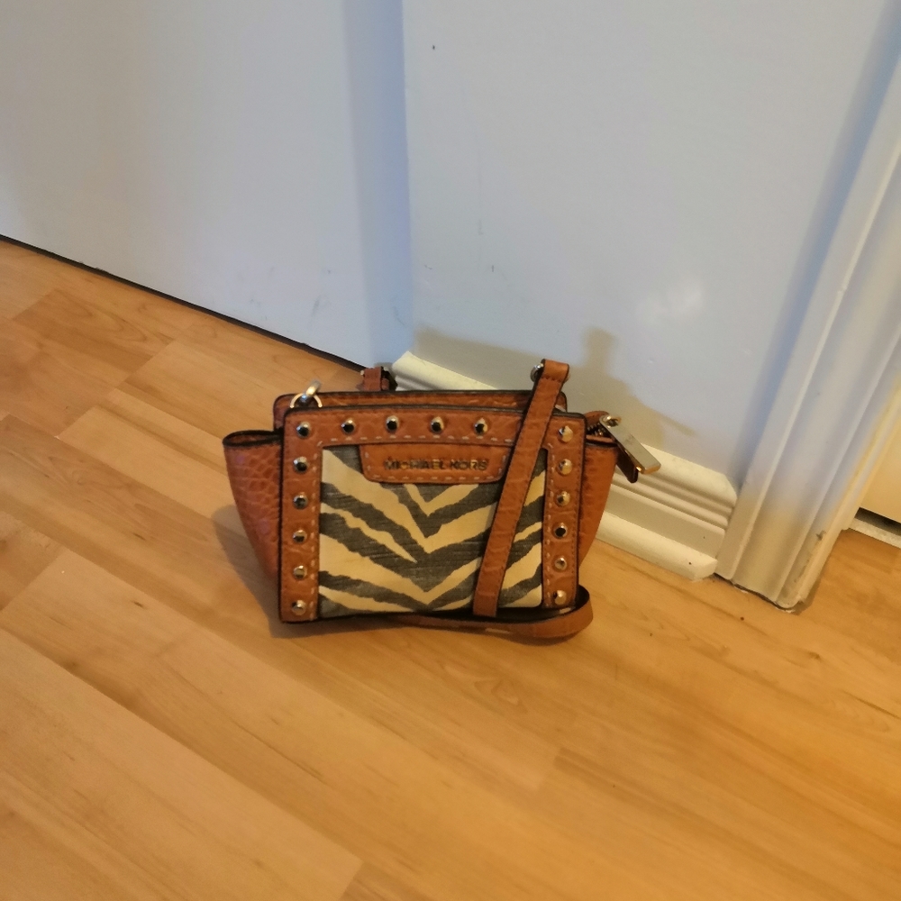 Micheal Kors mini Satchel